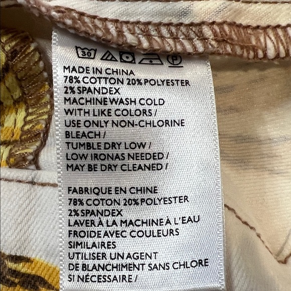 Cooperative by UO Yellow Banana Print Mini Skirt Size M - Picture 7 of 7